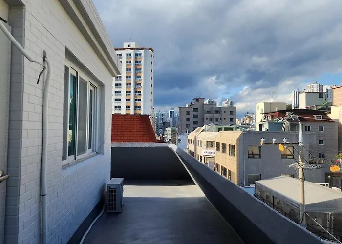 Jeonpo Station 3min Rooftop